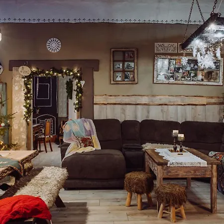 Rando & Kaerdi Juures Oue Bed & Breakfast Lyuganuse