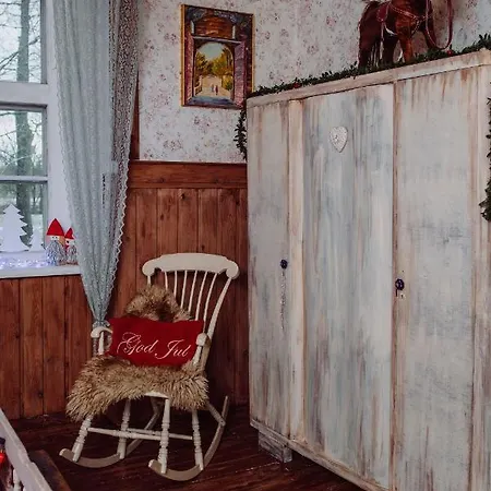 Rando & Kaerdi Juures Oue Bed & Breakfast Lyuganuse